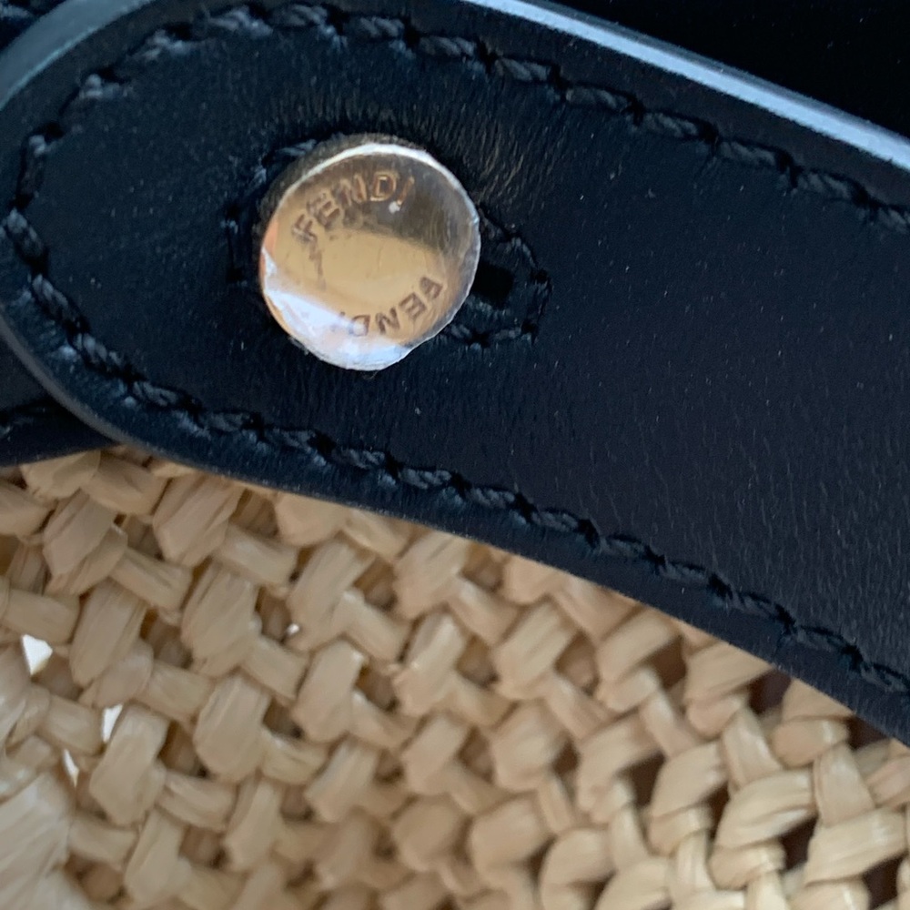 Fendi Raffia Vitello Macrame Large Peekaboo X-Tote - Picture 14 of 16